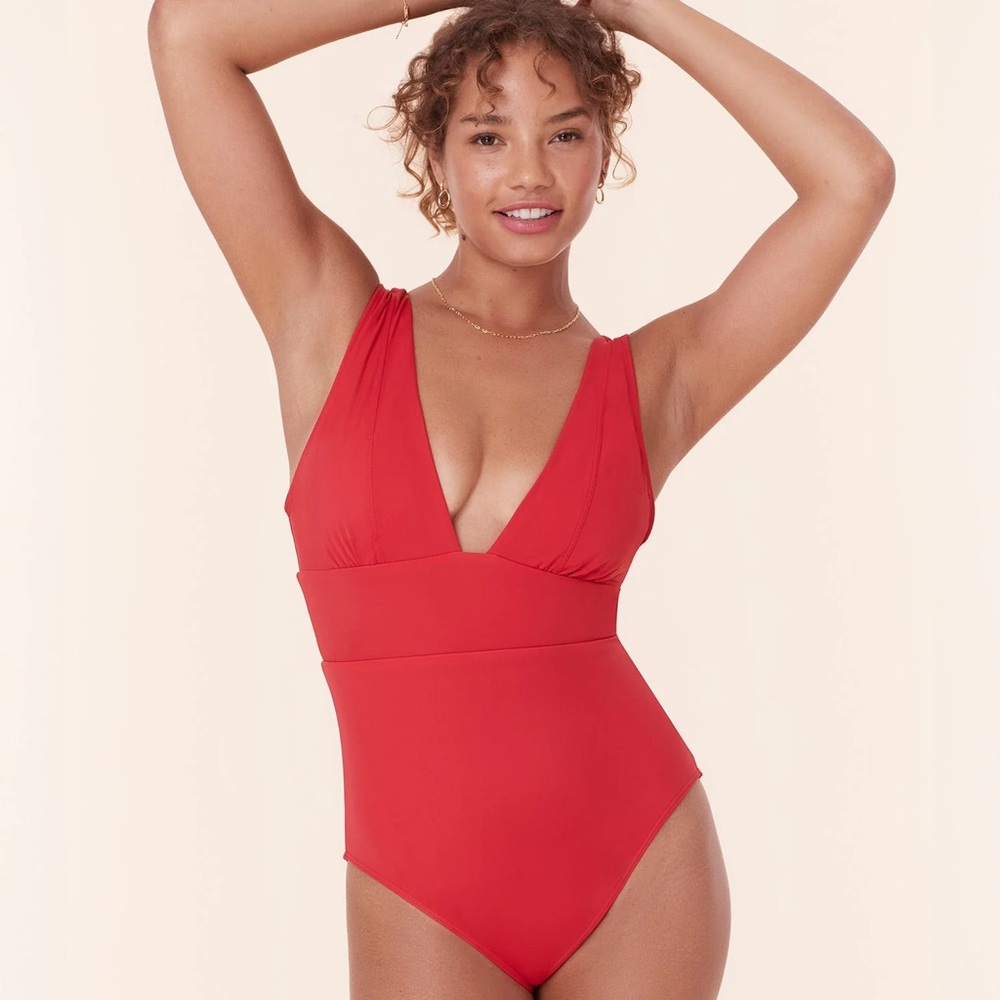 Andie The Mykonos One Piece in Cherry Red size Large Nee with Tags